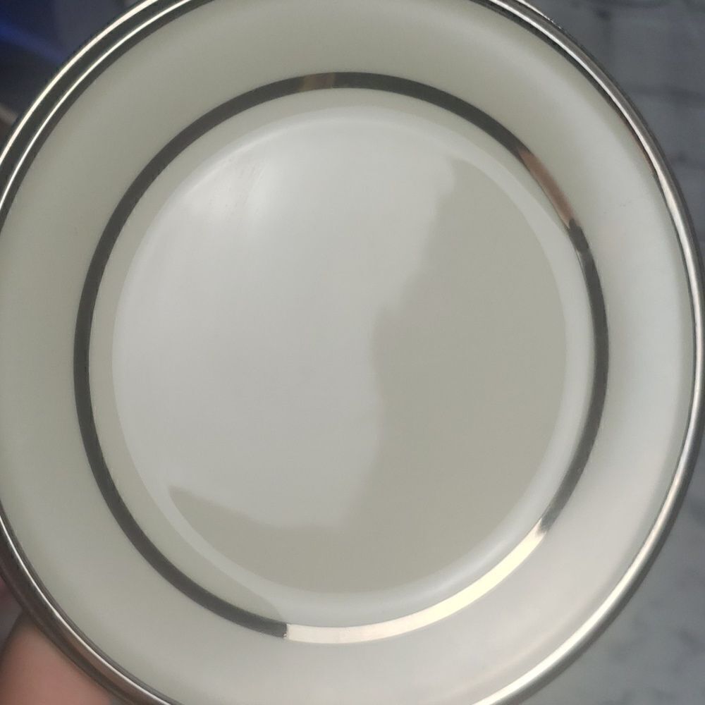 Lenox Small White and Silver Plate - Picture 2 of 4